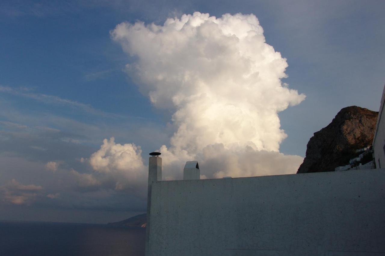 Eastern Wind Home Skyros Exterior photo